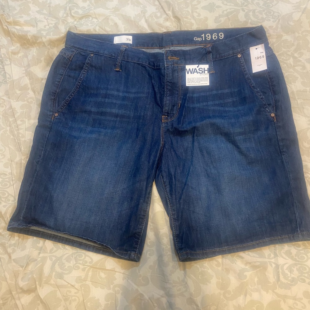 Gap jean Bermuda shorts